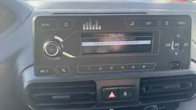 Peugeot Partner 1.6 BluHdi Pro 2019 - 12490 EUR, 144000 km - AUTO.MOTO.pt - 144000km - foto 14 de 19