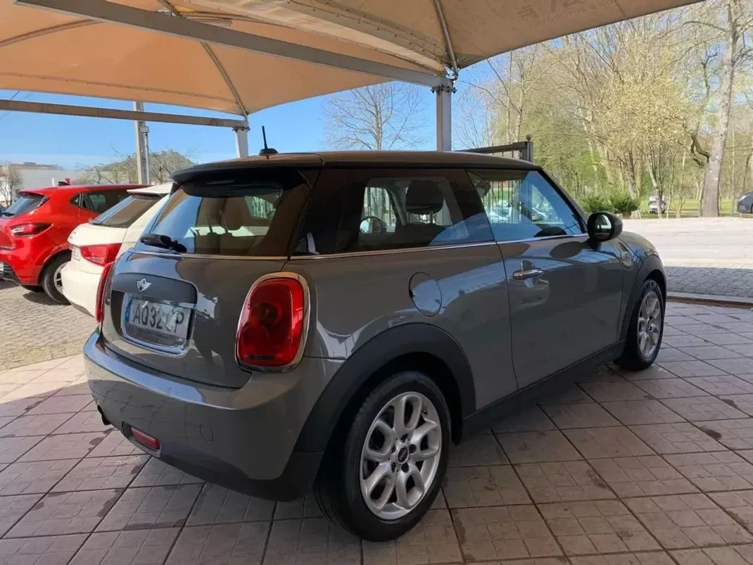 MINI One 2014 - 10950 EUR, 182795 km - AUTO.MOTO.pt - 182795km - foto 4 de 15