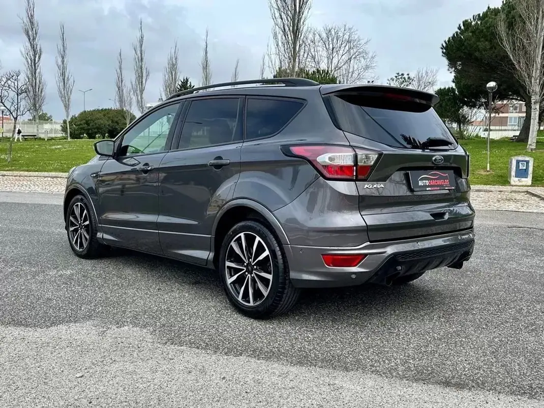 Ford Kuga 2017 - 16490 EUR, 75000 km - AUTO.MOTO.pt - 75000km - foto 6 de 60