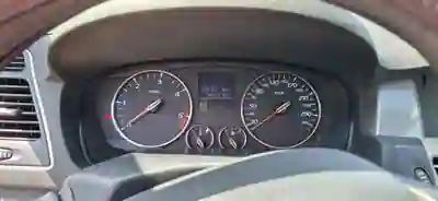 Renault Laguna Break 2012 - 4900 EUR, 299000 km - AUTO.MOTO.pt - 299000km - foto 4 de 7