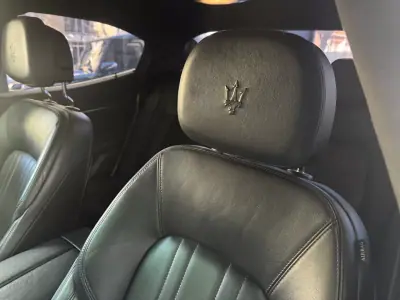 Maserati Ghibli 2014 - 31000 EUR, 226000 km - AUTO.MOTO.pt - 226000km - foto 28 de 47