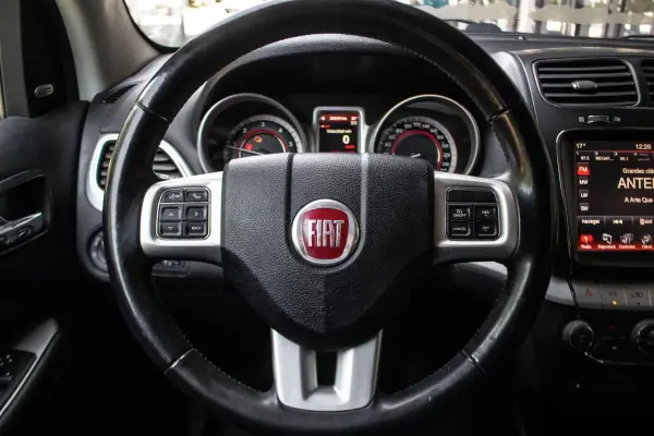 Fiat Freemont 2015 - 9990 EUR, 203244 km - 203244km - foto 11 de 35
