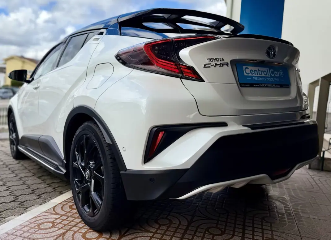 Toyota C-HR 2019 - 23950 EUR, 80000 km - 80000km - foto 7 de 31
