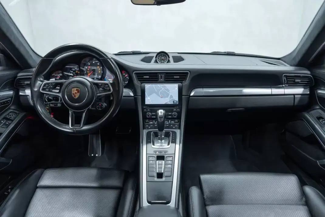 Porsche 991 2016 - 109950 EUR, 83000 km - AUTO.MOTO.pt - 83000km - foto 17 de 49