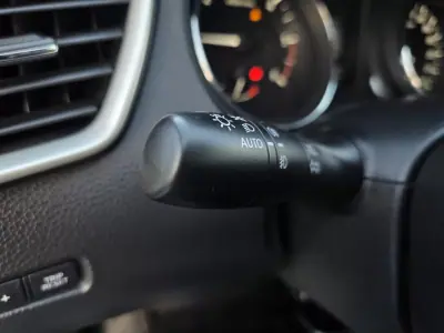 Nissan Qashqai 2015 - 13990 EUR, 146000 km - AUTO.MOTO.pt - 146000km - foto 16 de 40