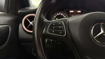 Mercedes-Benz A 180 2016 - 14990 EUR, 214388 km - AUTO.MOTO.pt - 214388km - foto 17 de 29