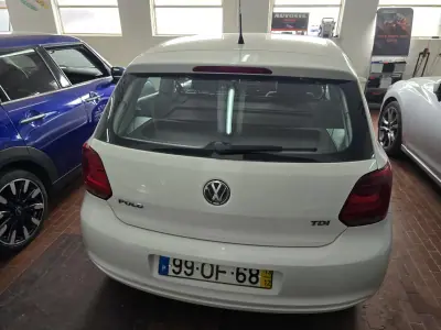 VW Polo 1.2 TDi Van 2013 - 5750 EUR, 269000 km - AUTO.MOTO.pt - 269000km - foto 5 de 17