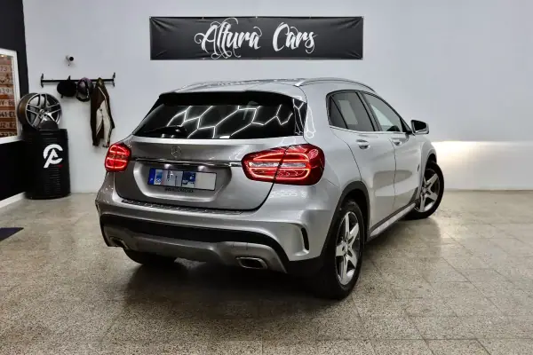 Mercedes-Benz GLA 200 2015 - 22900 EUR, 128425 km - AUTO.MOTO.pt - 128425km - foto 23 de 24