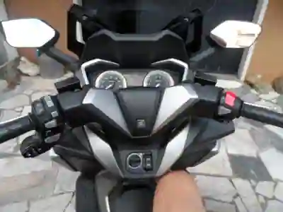 Honda Forza 2021 - 4600 EUR, 8400 km - AUTO.MOTO.pt - 8400km - foto 6 de 9