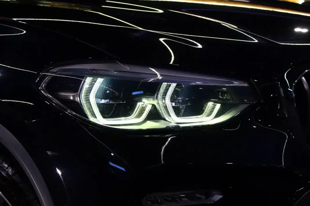 BMW X4 2018 - 28900 EUR, 245000 km - 245000km - foto 38 de 41
