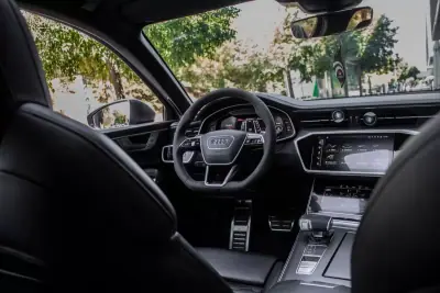 Audi RS6 Avant 2021 - 114000 EUR, 74634 km - AUTO.MOTO.pt - 74634km - foto 35 de 51
