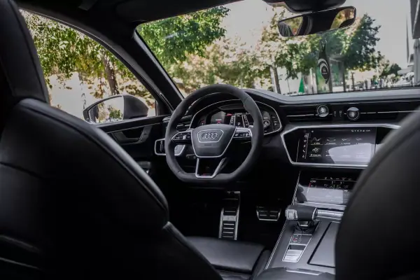 Audi RS6 Avant 2021 - 114000 EUR, 74634 km - AUTO.MOTO.pt - 74634km - foto 35 de 51