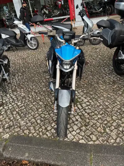 Zontes 310R 2021 - 3850 EUR, 14532 km - AUTO.MOTO.pt - 14532km - foto 5 de 12