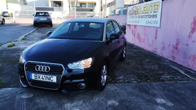 Audi A1 Sportback 2014 - 10999 EUR, 159000 km - AUTO.MOTO.pt - 159000km - foto 7 de 37