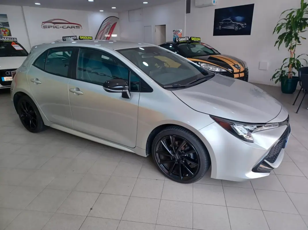 Toyota Corolla 2019 - 18390 EUR, 81211 km - AUTO.MOTO.pt - 81211km - foto 8 de 33