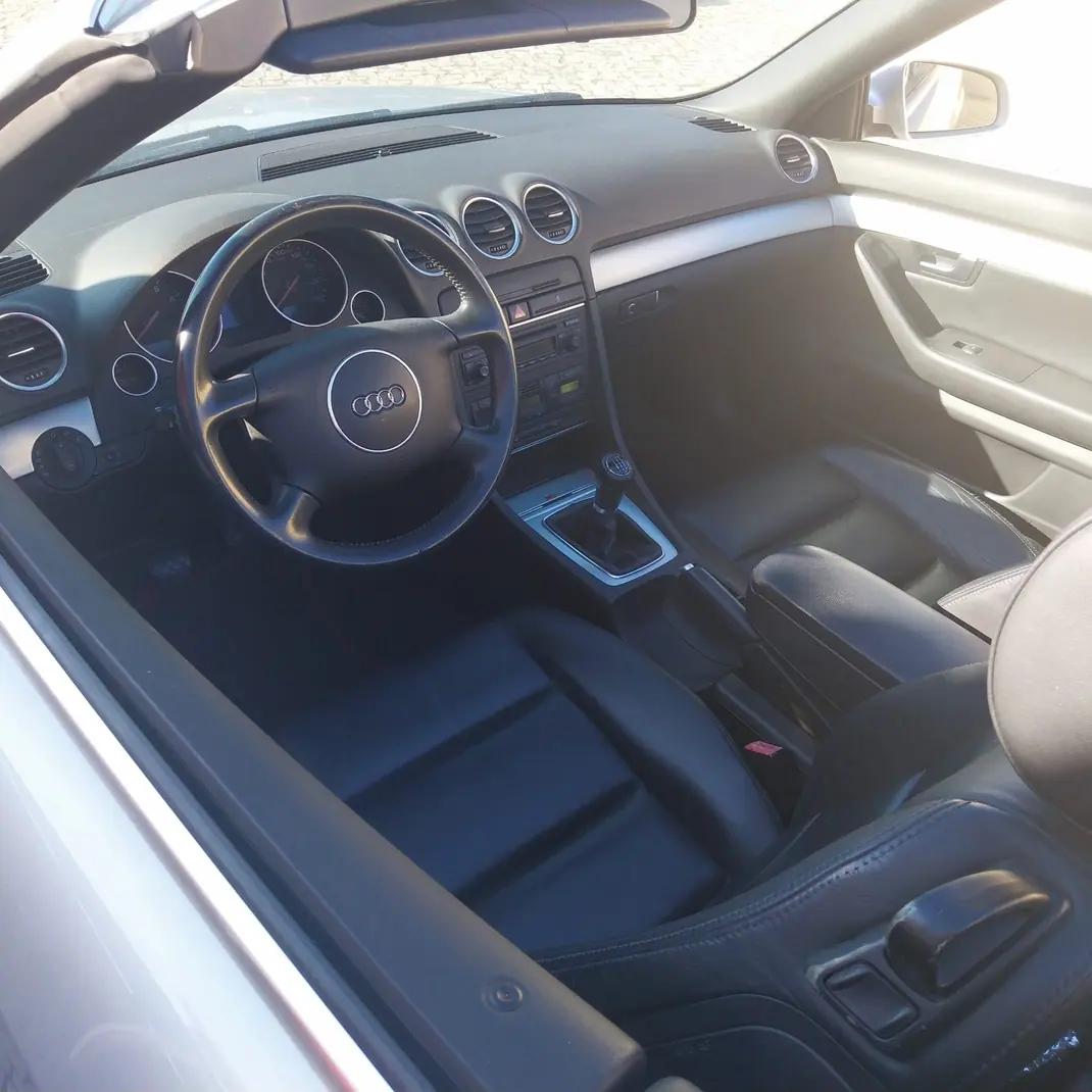 Audi A4 Cabrio 2003 - 9900 EUR, 121000 km - 121000km - foto 6 de 14