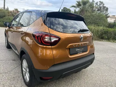Renault Captur 2019 - 13999 EUR, 60000 km - AUTO.MOTO.pt - 60000km - foto 7 de 11
