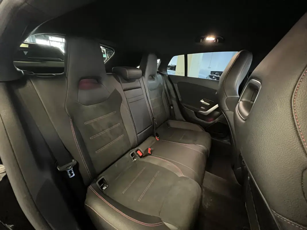 Mercedes-Benz CLA 180 2020 - 26990 EUR, 150000 km - AUTO.MOTO.pt - 150000km - foto 31 de 48