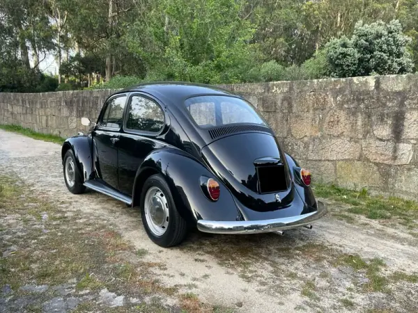 Volkswagen Carocha Cabrio 1972 - 8900 EUR, 84000 km - AUTO.MOTO.pt - 84000km - foto 6 de 29