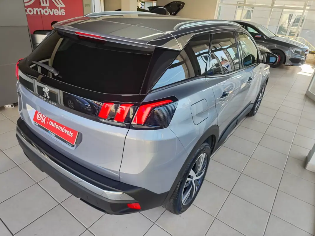 Peugeot 3008 2018 - 13950 EUR, 189000 km - 189000km - foto 12 de 36