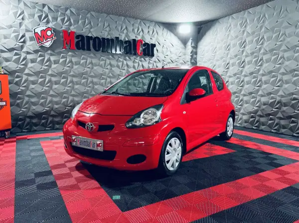 Toyota Aygo 2009 - 4990 EUR, 101120 km - AUTO.MOTO.pt - 101120km - foto 2 de 21