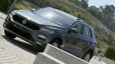 Volkswagen T-Roc 2019 - 16000 EUR, 195000 km - AUTO.MOTO.pt - 195000km - foto 4 de 26