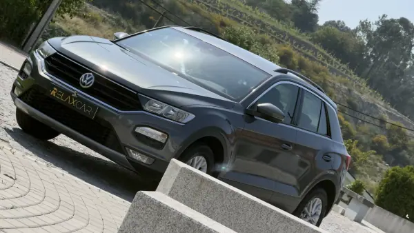 Volkswagen T-Roc 2019 - 16000 EUR, 195000 km - AUTO.MOTO.pt - 195000km - foto 4 de 26