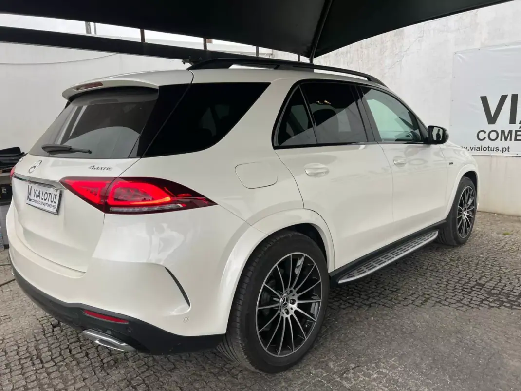 Mercedes-Benz GLE 350 2021 - 65000 EUR, 149000 km - AUTO.MOTO.pt - 149000km - foto 8 de 16