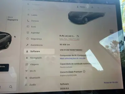 Tesla Model 3 2019 - 24999 EUR, 60000 km - AUTO.MOTO.pt - 60000km - foto 16 de 17