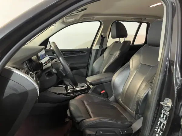 BMW X3 2021 - 28950 EUR, 236000 km - AUTO.MOTO.pt - 236000km - foto 11 de 34