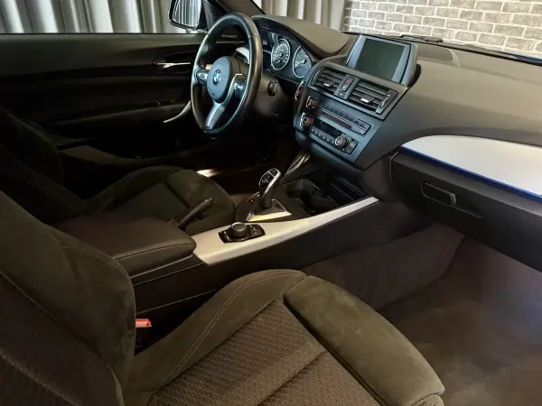 BMW M135i 2014 - 29490 EUR, 91000 km - AUTO.MOTO.pt - 91000km - foto 10 de 15