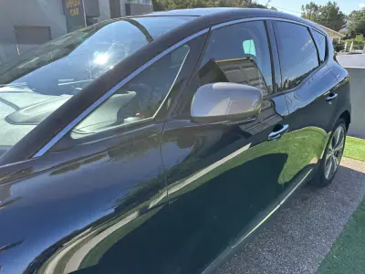 Renault Scénic 2016 - 10900 EUR, 220000 km - AUTO.MOTO.pt - 220000km - foto 16 de 66
