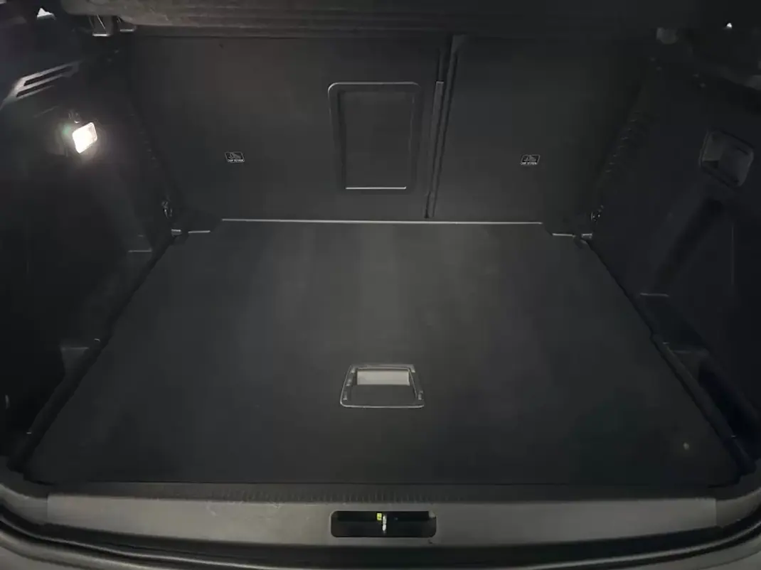 Peugeot 3008 2016 - 13800 EUR, 207000 km - AUTO.MOTO.pt - 207000km - foto 12 de 16