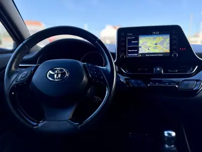 Toyota C-HR 2019 - 23950 EUR, 90000 km - AUTO.MOTO.pt - 90000km - foto 16 de 24