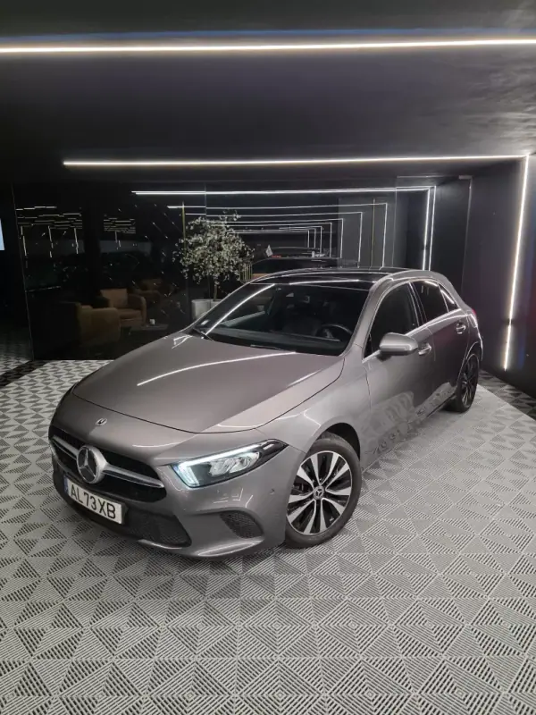 Mercedes-Benz A 250e Progressive 2021 Híbrido Plug-In — 148 000 km Mercedes-Benz A 250e Progressive 2021 Híbrido Plug-In