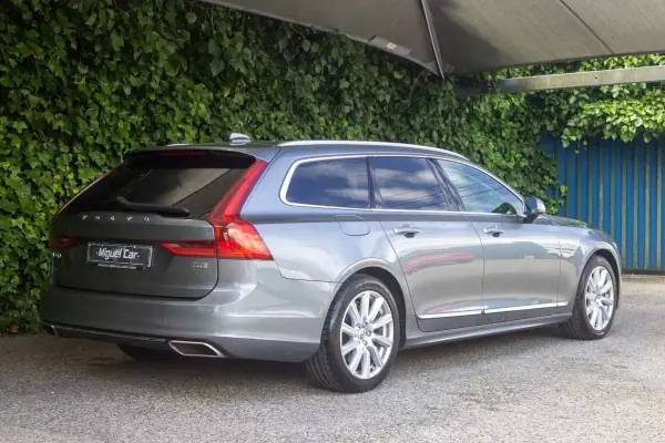 Volvo V90 2019 - 27900 EUR, 134000 km - AUTO.MOTO.pt - 134000km - foto 8 de 18