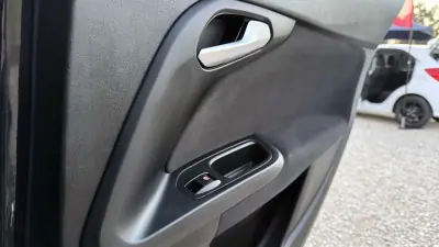 Fiat Tipo Station Wagon 2019 - 12900 EUR, 137000 km - AUTO.MOTO.pt - 137000km - foto 43 de 43