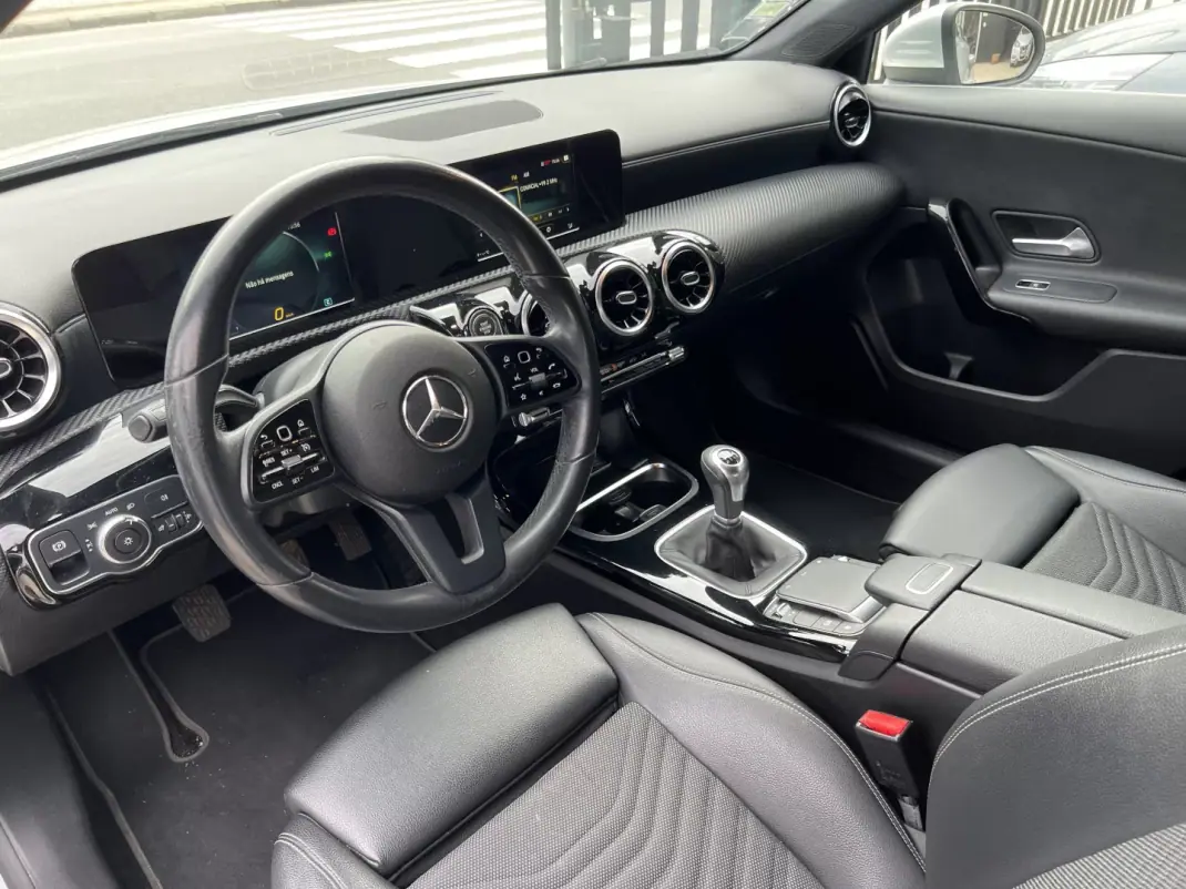 Mercedes-Benz A 180 2020 - 23000 EUR, 147000 km - AUTO.MOTO.pt - 147000km - foto 10 de 19