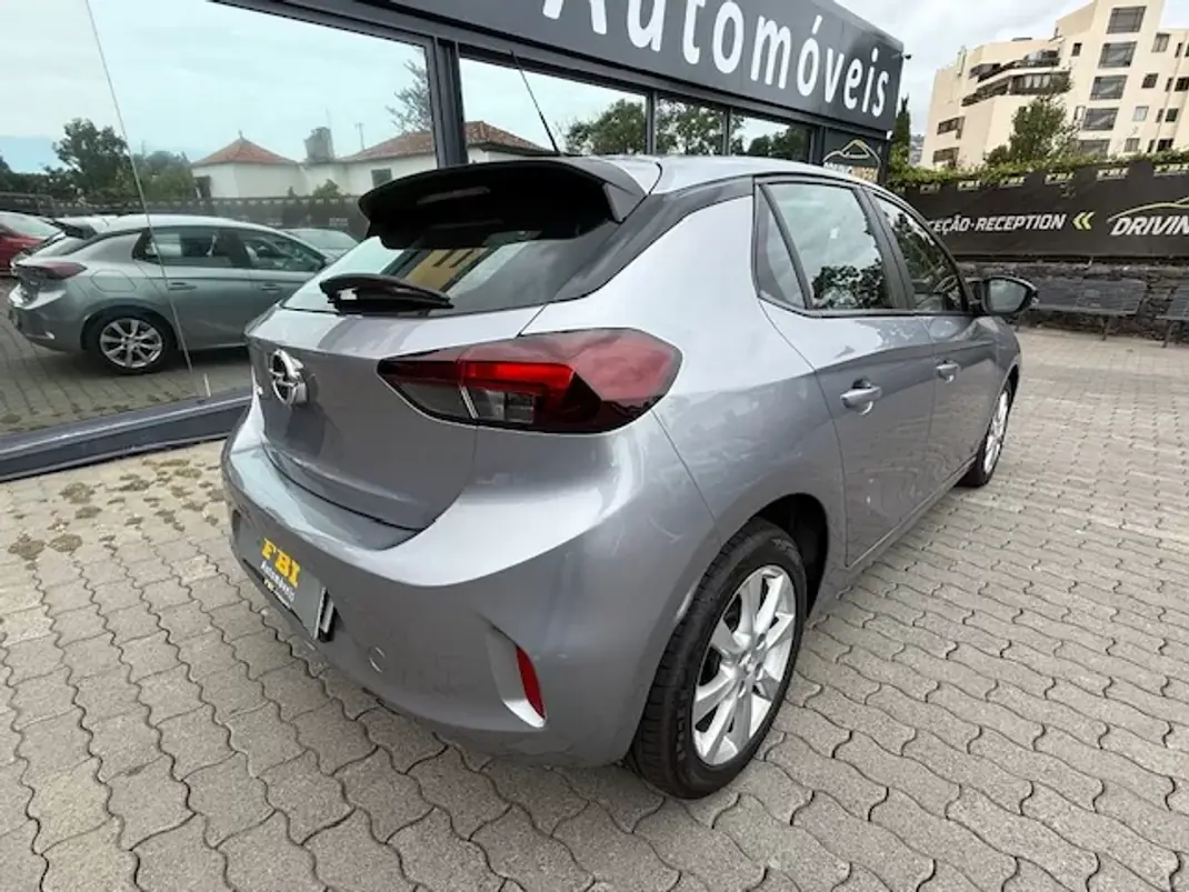 Opel Corsa 2021 - 11900 EUR, 70300 km - AUTO.MOTO.pt - 70300km - foto 9 de 12