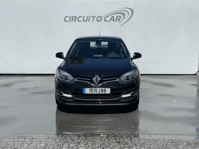Renault Mégane 2014 - 7995 EUR, 191366 km - AUTO.MOTO.pt - 191366km - foto 2 de 27