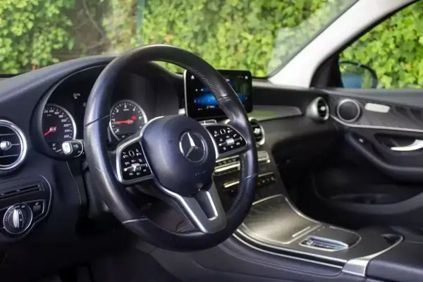 Mercedes-Benz GLC 220 2020 - 39900 EUR, 85000 km - AUTO.MOTO.pt - 85000km - foto 11 de 19