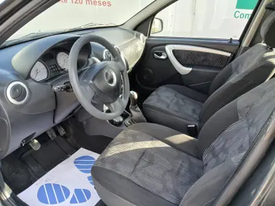 Dacia Sandero 2012 - 5750 EUR, 158792 km - AUTO.MOTO.pt - 158792km - foto 20 de 31