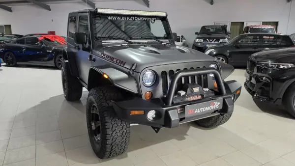Jeep Wrangler 2010 - 35000 EUR, 129687 km - AUTO.MOTO.pt - 129687km - foto 2 de 47