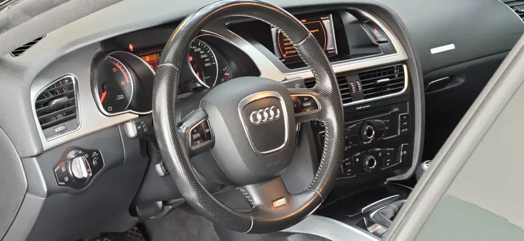 Audi A5 Sportback 2011 - 16990 EUR, 194000 km - AUTO.MOTO.pt - 194000km - foto 29 de 33