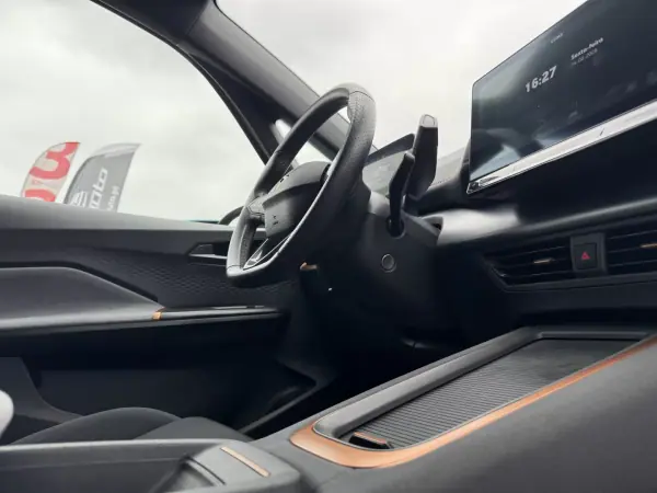Cupra Born 2024 - 28750 EUR, 35000 km - 35000km - foto 38 de 47