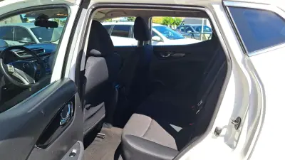 Nissan Qashqai 2014 - 12900 EUR, 133286 km - AUTO.MOTO.pt - 133286km - foto 12 de 28
