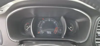 Renault Mégane Sport Tourer 2019 - 8950 EUR, 360000 km - AUTO.MOTO.pt - 360000km - foto 10 de 23