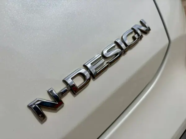Nissan Juke 2021 - 19990 EUR, 76319 km - AUTO.MOTO.pt - 76319km - foto 19 de 20