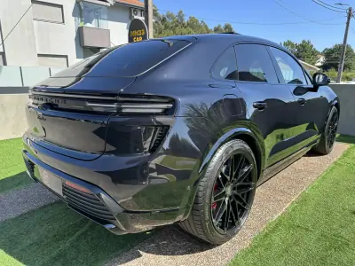 Porsche Macan 2025 - 127000 EUR, 12000 km - AUTO.MOTO.pt - 12000km - foto 9 de 80