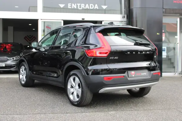 Volvo XC 40 2021 - 24500 EUR, 136304 km - AUTO.MOTO.pt - 136304km - foto 2 de 21